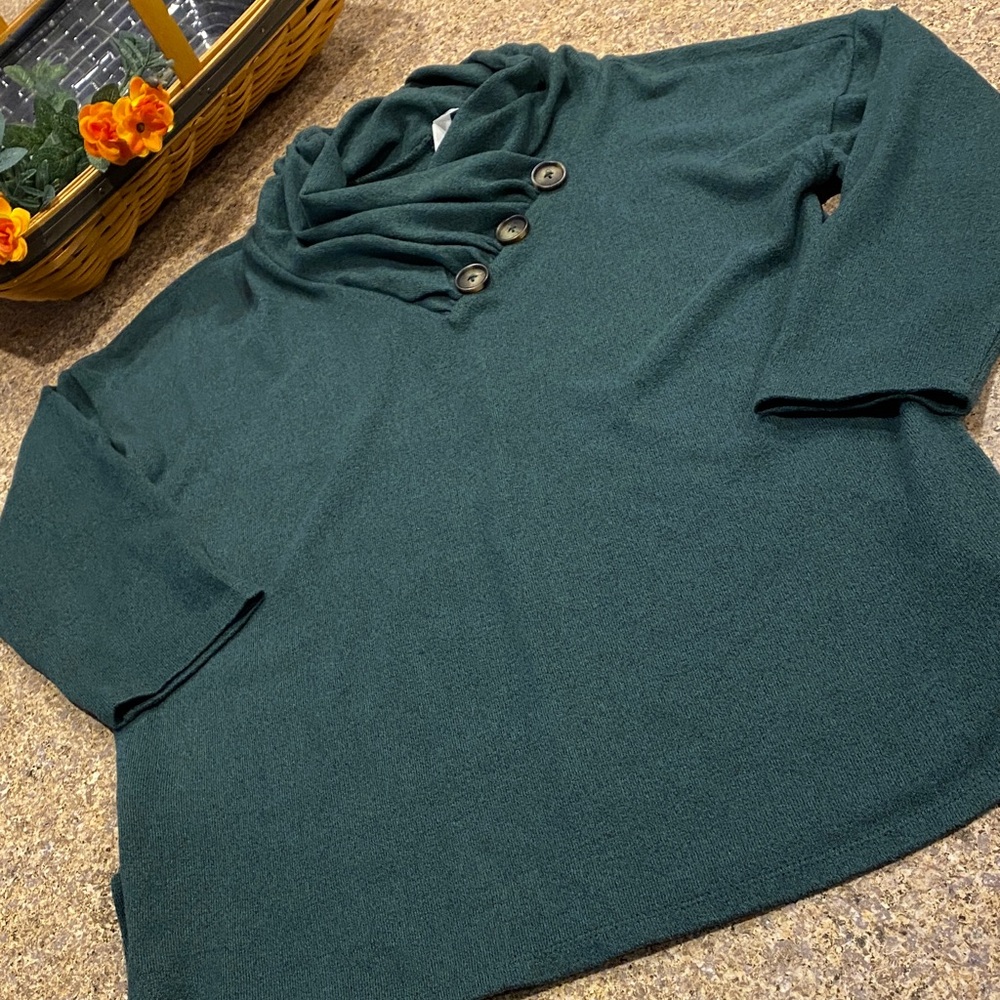 NY Collection Green Sweater Medium